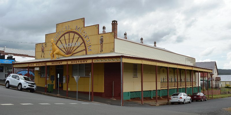 07MtMorgan (135).JPG - Mount Morgan museum